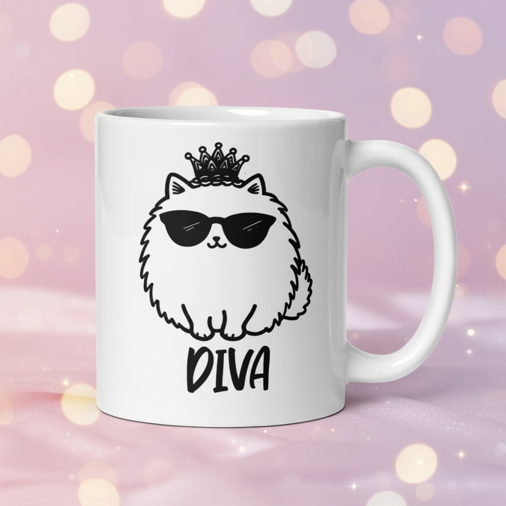 Diva Katze mit Krone und Sonnenbrille – lustiges Motiv für Frauen, Kolleginnen & Katzenfans - Tassencat