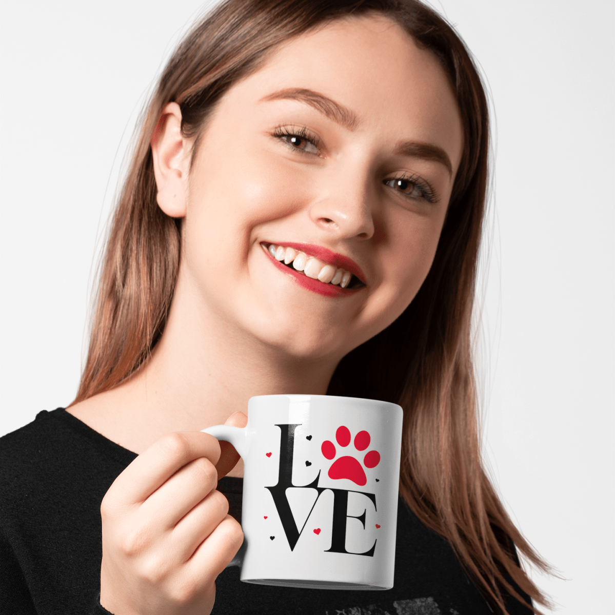 LOVE Pfote – stylisches Tierliebe Motiv mit rotem Pfotenabdruck, Geschenk für Hunde - & Katzenliebhaber - Tassencat